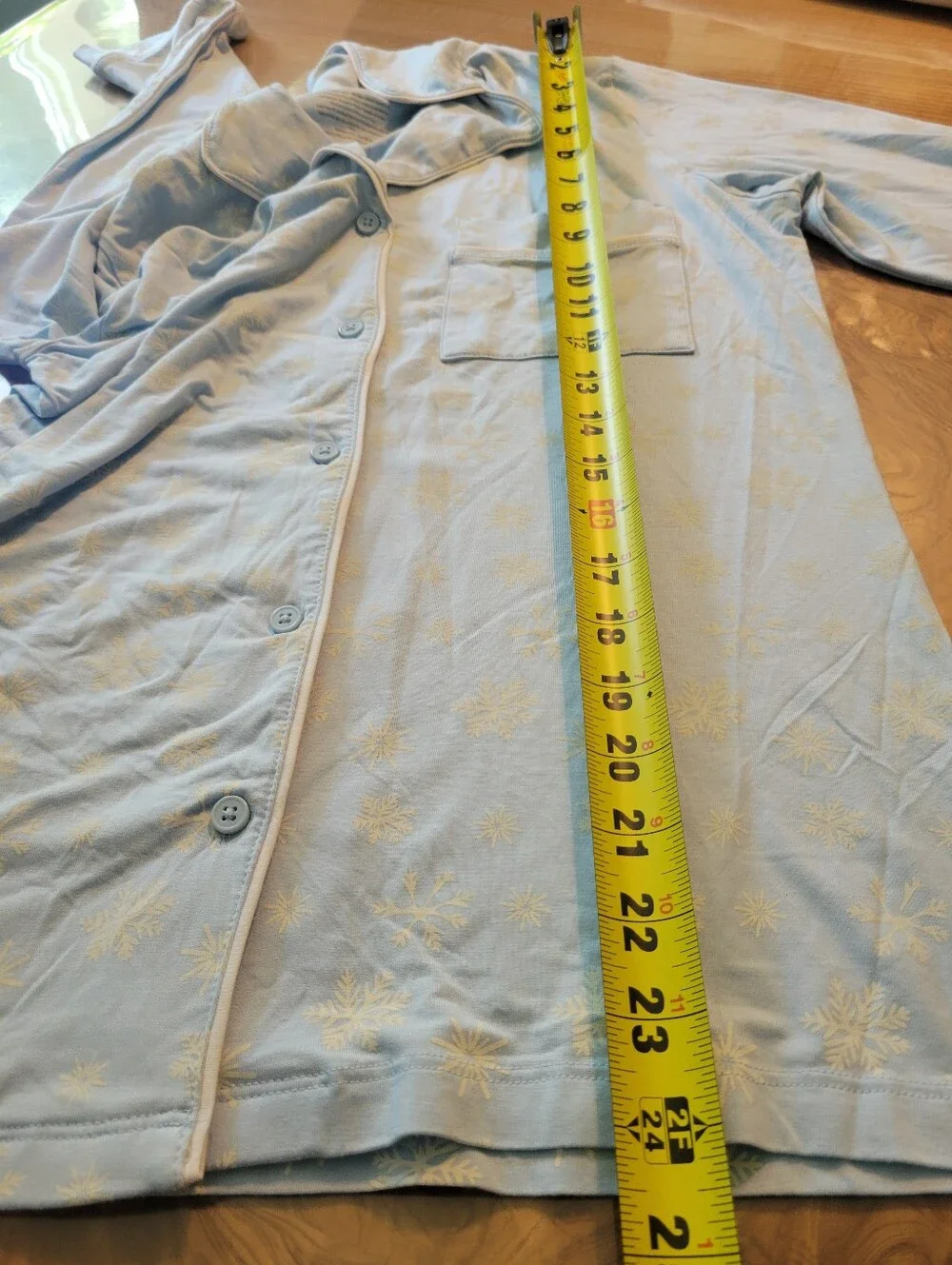 Tommy Johns Light Blue Snowflake Pajama Set Size Small